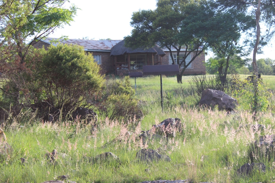 5 Bedroom Property for Sale in Deneysville Free State